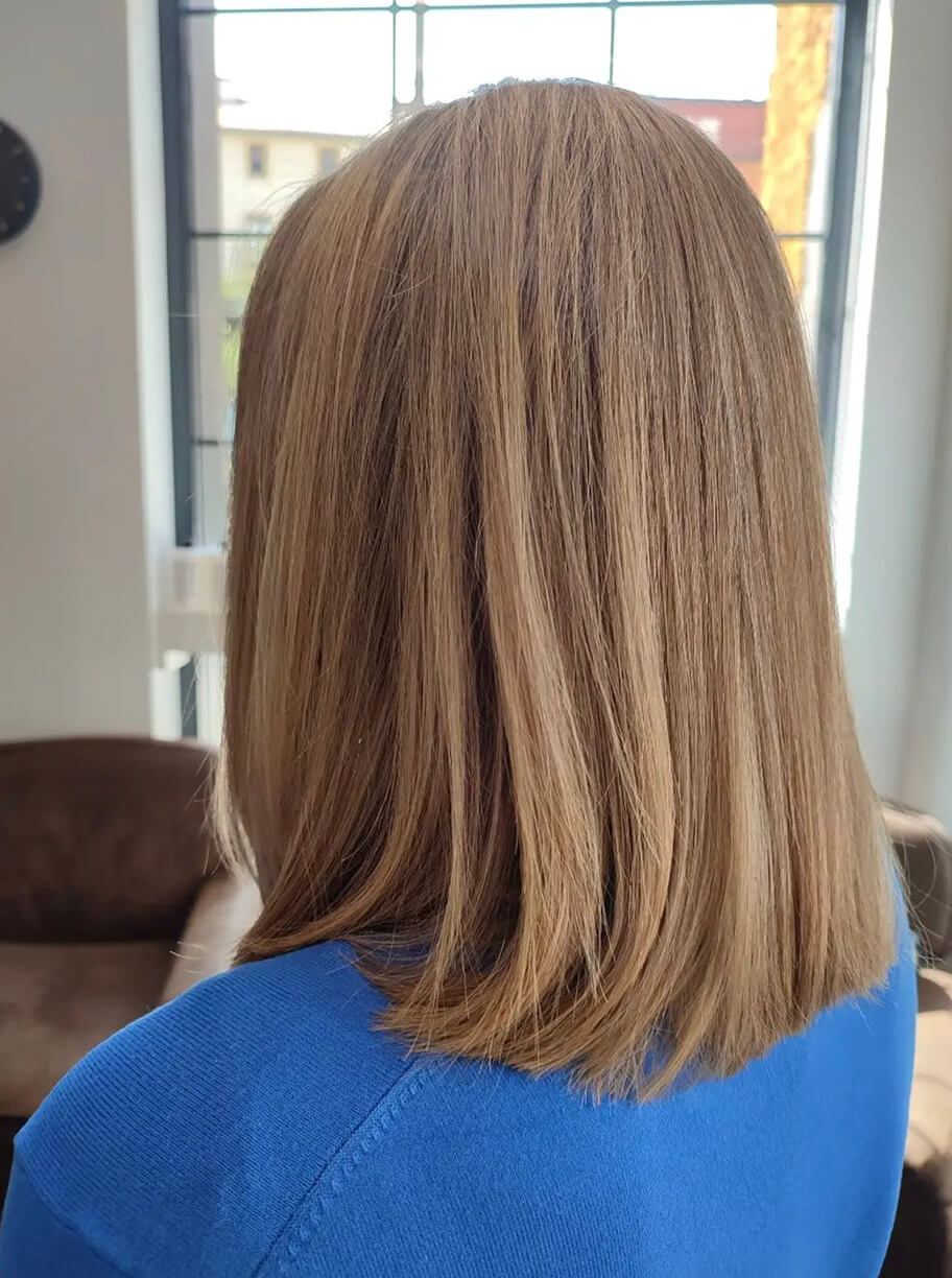 Begoña Eceiza Peluquería Orgánica – Galería – corte de pelo medio liso de mujer con color castaño
